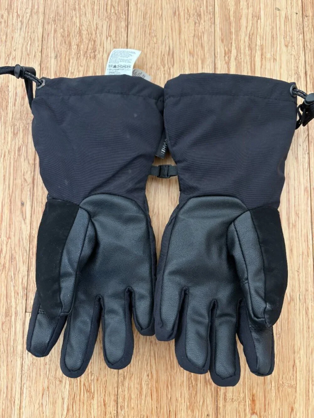 Women's North Face Insulated Waterproof Hyvent Ski Gloves in Black size XSmall